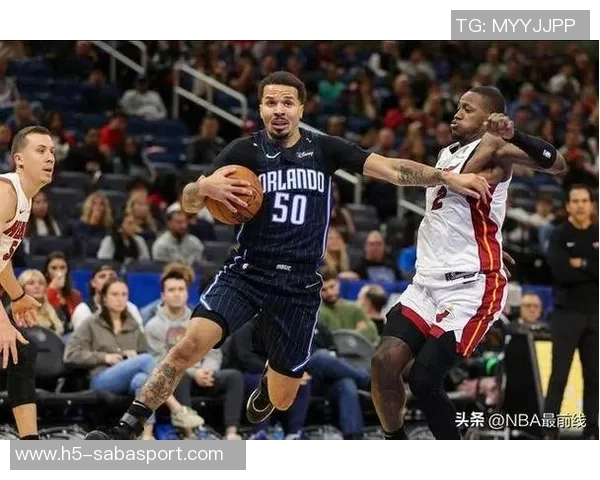 哈克斯盛赞韦尔潜力无限称全队共同鞭策助其成长